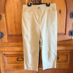 Jones Beige Cropped Pants